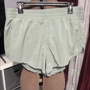 GAPfit women’s athletic shorts